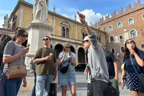 Tour guidato a piedi di Verona alla scoperta delle principali attrazioni della città