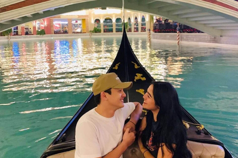 Manila Urban Charms &amp; Gondola Bliss Cityscape Tour