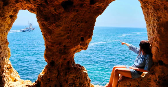 Carvoeiro, Algar Seco and Ferragudo - Bus Tour