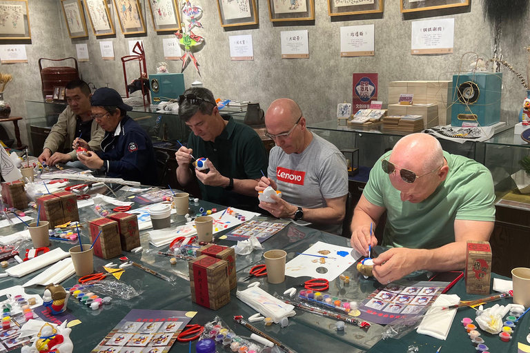 Beijing: Traditional Craft Workshop in Hutong