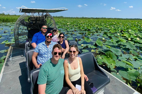 New Orleans: 10 Passenger Airboat Swamp Tour Activity without Hotel Pickup and Drop-Off