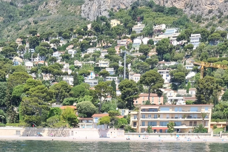 Villeneuve-Loubet: Small group catamaran day cruise Villeneuve-Loubet: Catamaran sunset cruise for small groups