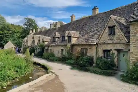 Från London: Dagsutflykt i liten grupp till Cotswolds