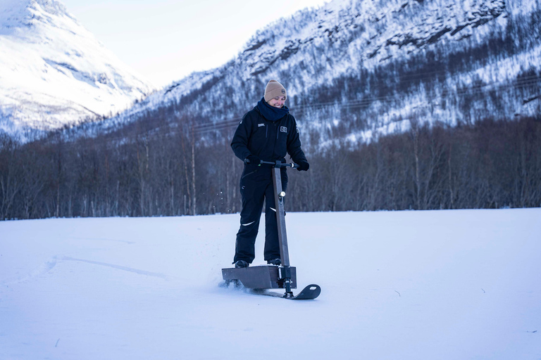 Tromsø: Electric Snow Scooter Ride and Northern Lights Hunt