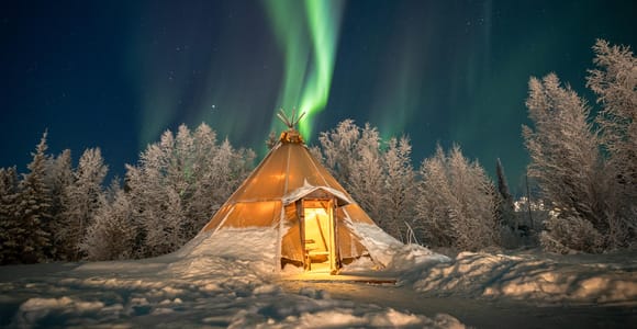 Kiruna: Sami-Inspired BBQ Dinner with Northern Lights Chase