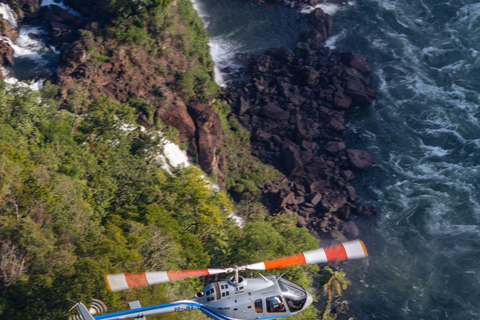 Lot helikopterem nad wodospadami Iguazu z transferemPrzelot helikopterem z transferem