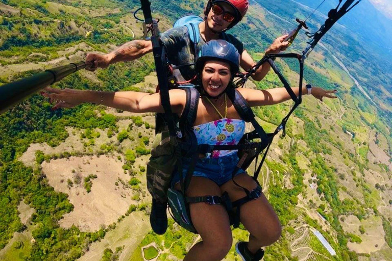 Medellín : aventure sauvage dans les Andes – randonnée, vol et détenteMedellin : aventure sauvage dans les Andes – équitation, vol et détente