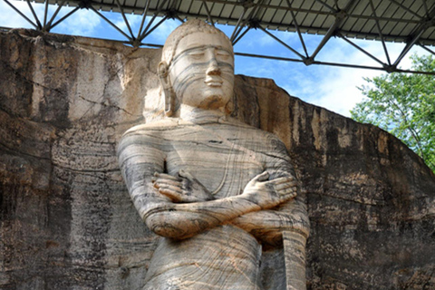 Heritage Discovery: Kandy to Polonnaruwa & Sigiriya Day Tour