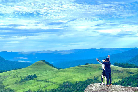 PhnomPenh: 2 giorni di trekking e campeggio sul monte Knang Phsar
