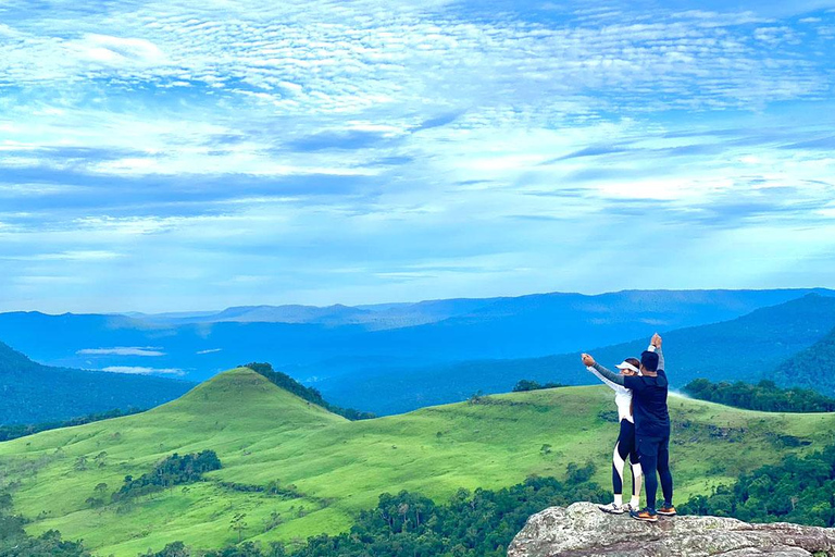 PhnomPenh: 2 giorni di trekking e campeggio sul monte Knang Phsar