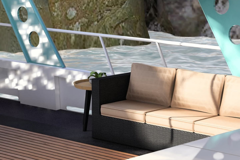 Mascate: excursión en semisubmarino con snorkel y paseo en barco