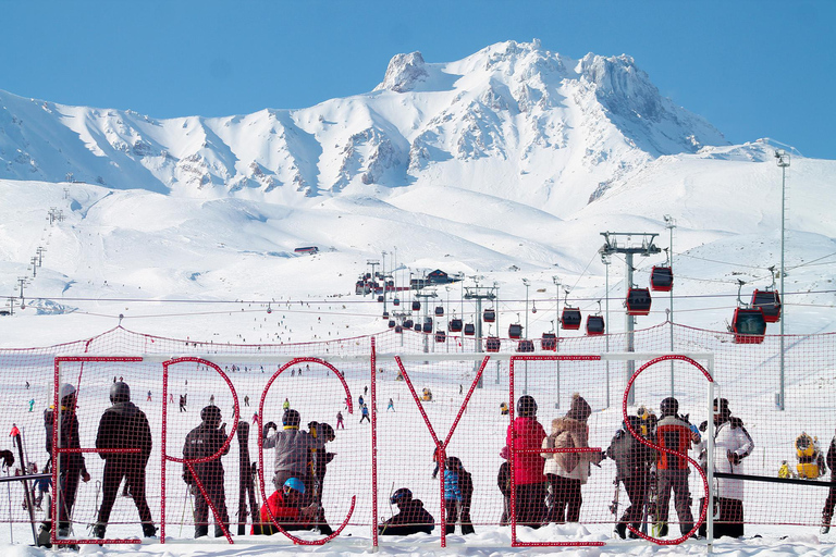 Cappadocia : Mount Erciyes Skiing and Snowboarding Tour