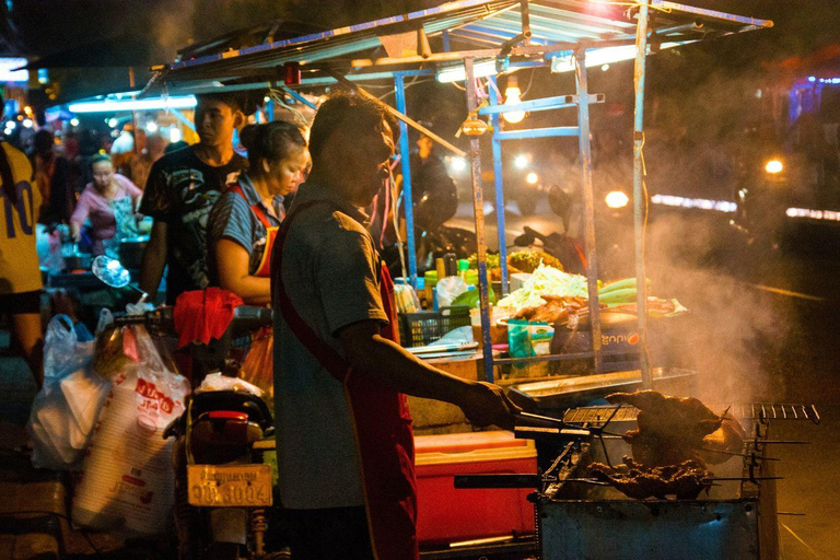 Luang Prabang: Night Market Private Food Tour and BBQ Dinner