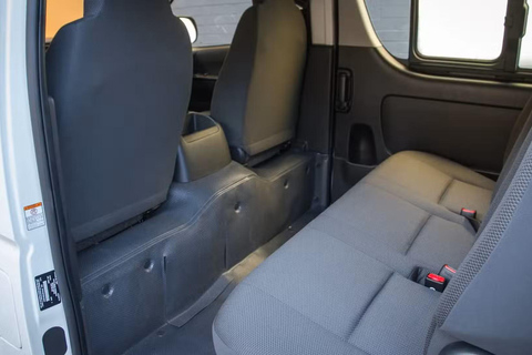 La Paz - Uyuni: Comfortable Private Transfer with Tour Guide