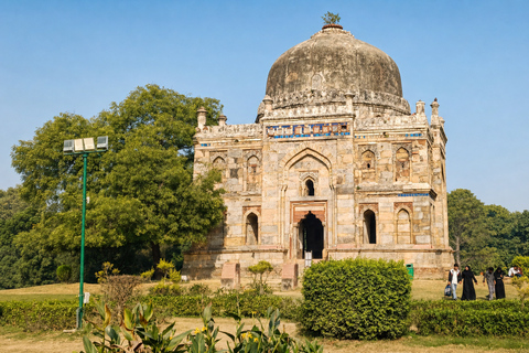 Delhi: A Day Between Gates, Gardens, and Tombs