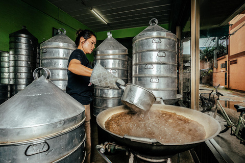 Pattaya Bites Food Tour with 14+ Tastings
