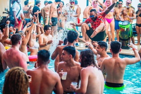 Cancún: Coco Bongo Beach Party-ErlebnisRegulärer Eintritt