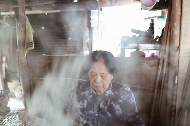 Da Nang: Rice Paper-Making in Tuy Loan Ancient Village