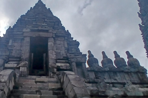 Yogyakarta: Prambanan Temple Guided Tour with Pickup