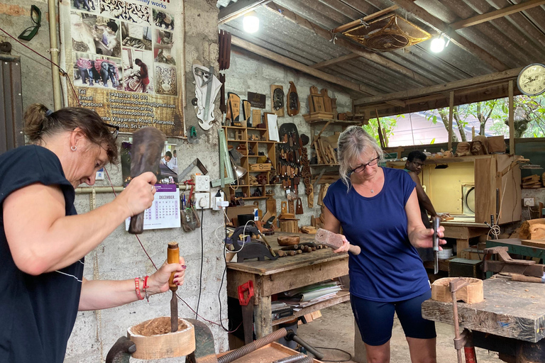 Bentota: Wood Carving Workshop & River Boat Safari Wood carving craft Class- Afternoon session