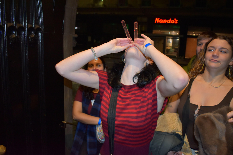 Edinburgh: Bar Crawl with Shots, Nightclub and Live music