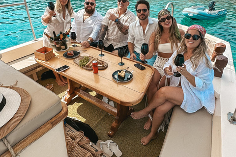 Mykonos: privécruise met traditionele houten boot