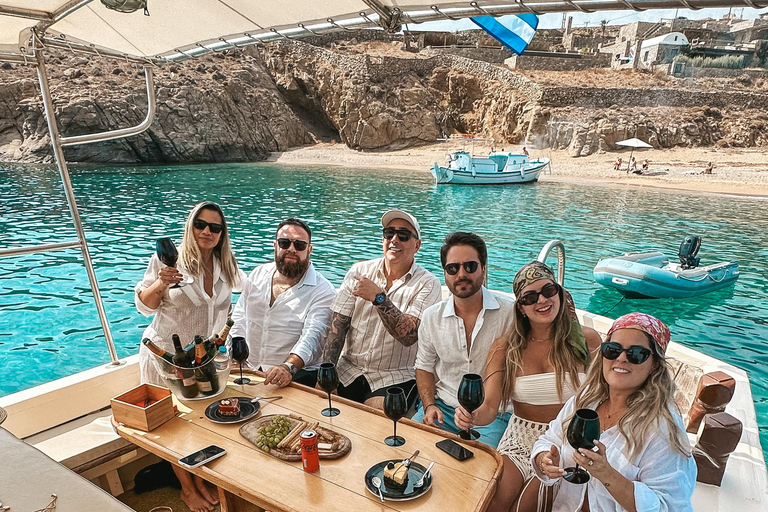 Mykonos: Private Cruise by Wooden Boat with Snorkeling