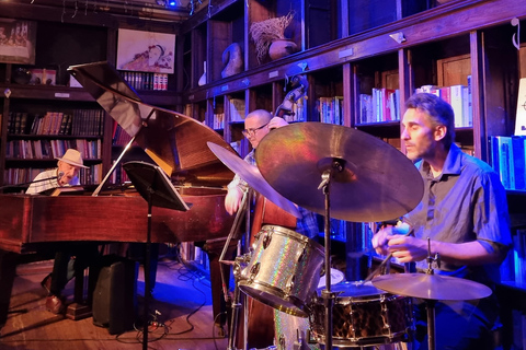 Visite pied à pied de Recoleta et spectacle de jazz en direct