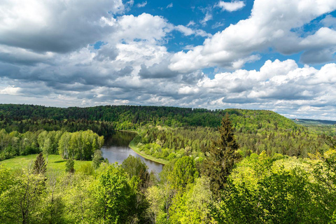 Au départ de Riga : visite de groupe à Sigulda et TuraidaVisite partagée de Sigulda et Turaida depuis Riga