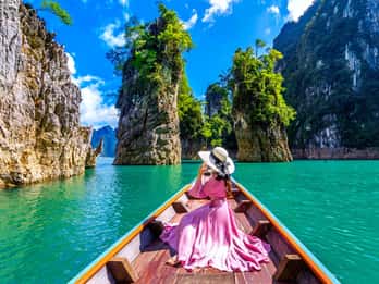 Khao Sok: Private Longtail Boat Tour at Cheow Lan Lake