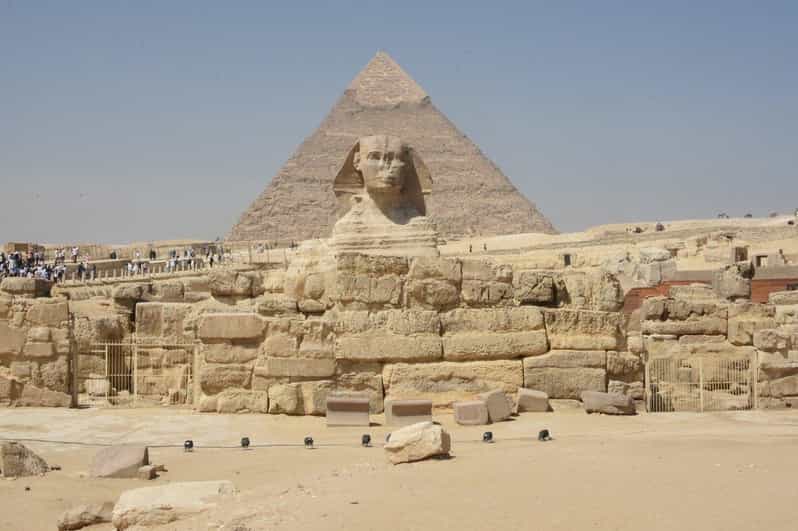 Hurghada: dagtour naar Caïro met vlucht, piramides, sfinx en museum