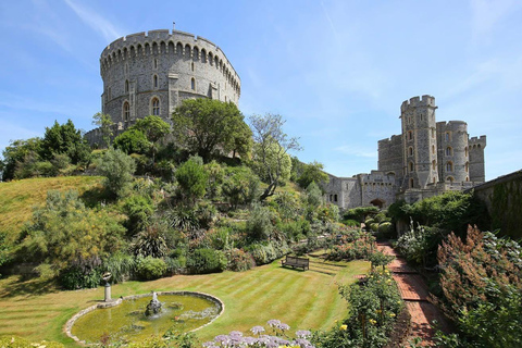 From London: Windsor Castle & Stonehenge Private Day Trip