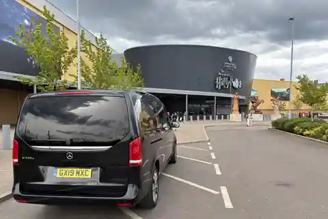 Zentral London zum/vom Warner Bros. Studio - Privattransfer
