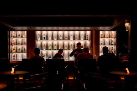 Pattaya: Hidden Gems Bar Crawl & Walking Street Night Out