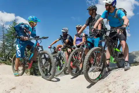 Vallon-Pont-d'Arc: Electric Mountain Biking ride