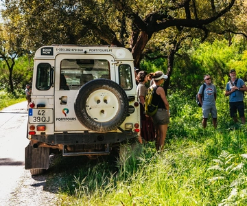 Algarve: Jeep Safari with Distillery Visit & Lunch