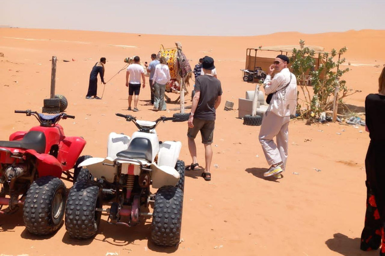 Riad: Aventura en el desierto con paseo en camello y quad