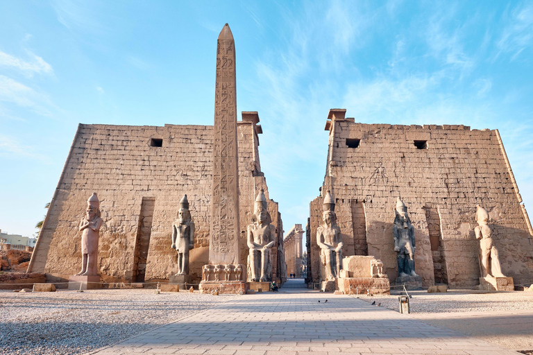 Hurghada: Luxor Tour with Valley of Kings, Karnak & Tut Tomb Shared Guided Tour with Lunch