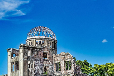 من أوساكا: رحلة يومية خاصة إلى هيروشيما بالقطار السريع