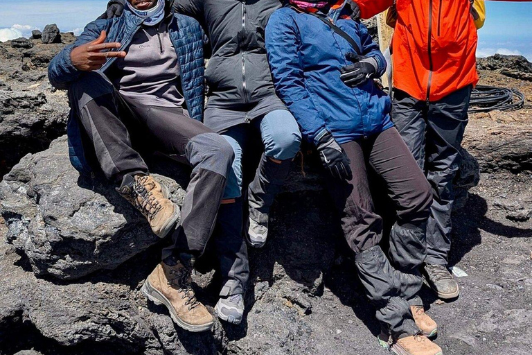 Nairobi: Great Rift Valley Volcanic Rock Tour with Pickup