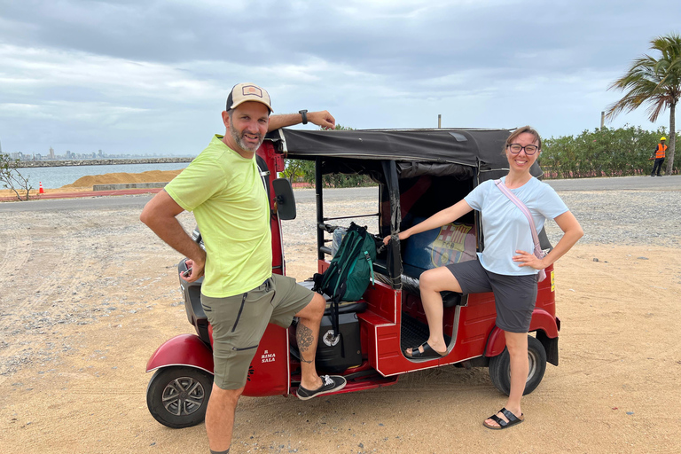From Negombo: Colombo City Tour by Tuk Tuk with Hotel Pickup