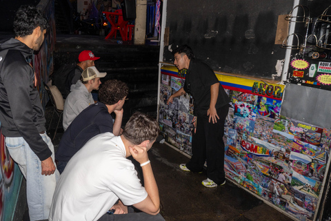 Medellín: Experience Comuna 13 with a local guide and weave your own souvenir [Max. 8]