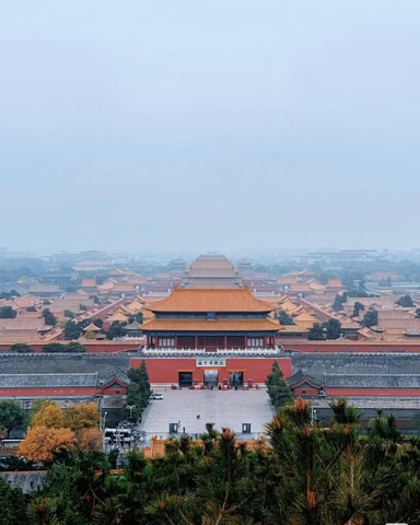 Jingshan Park: Entrance Ticket with 360° Panoramic City View