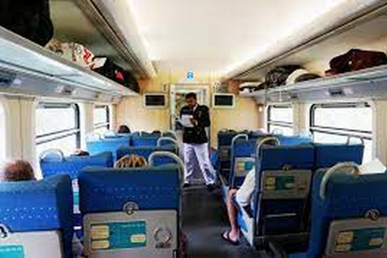Billets de train d'Ella à Kandy - ( Sièges réservés en 1ère classe )