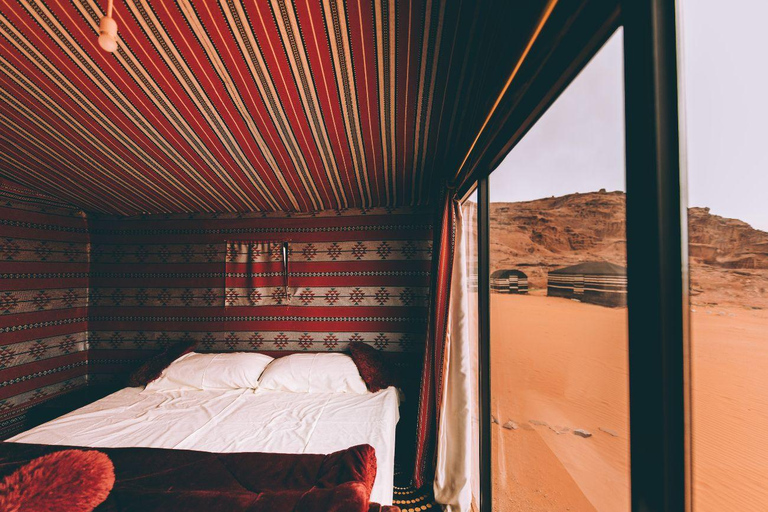 Wadi Rum: 4x4 Jeep Tour with Bedouin Camp Stay & Meals