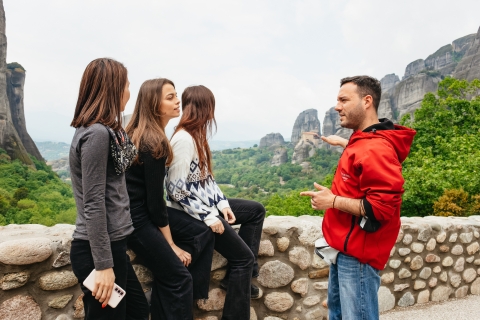 Atenas: Excursión de un día a Meteora en inglés o español opción AlmuerzoVisita privada en español/francés/alemán/italiano