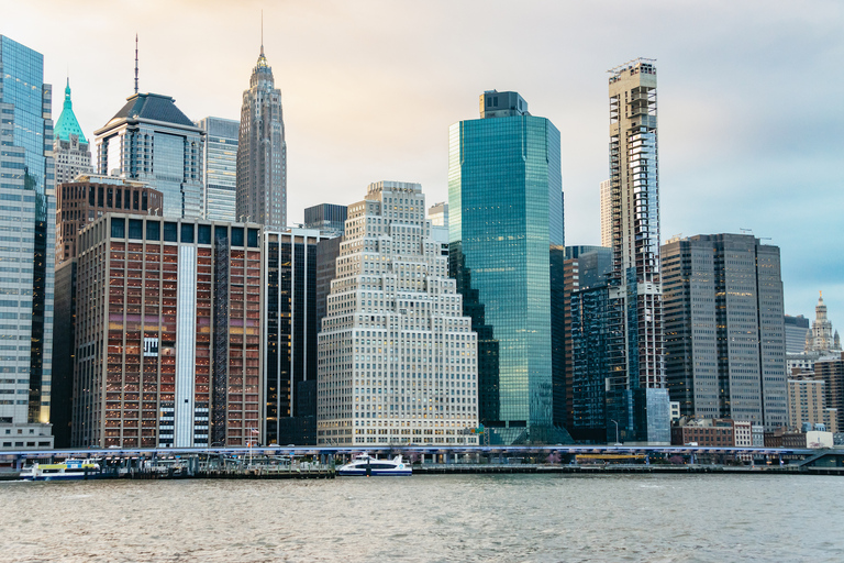 New York: avondrondvaart haven met lichtjes zonder wachten