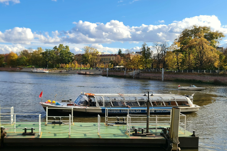 Wrocław: Boat Cruise with licensed guide only for your group Wrocław guided walking tour and closed boat cruise