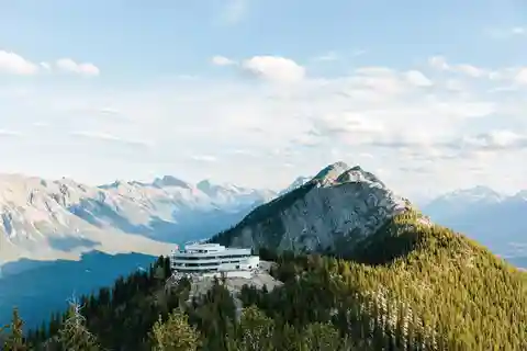 Banff Gondola Ticket and Johnston Canyon Hiking Tour