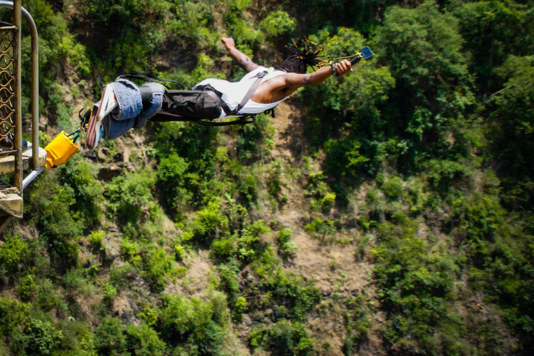 Puenting en el puente de las cataratas Victoria